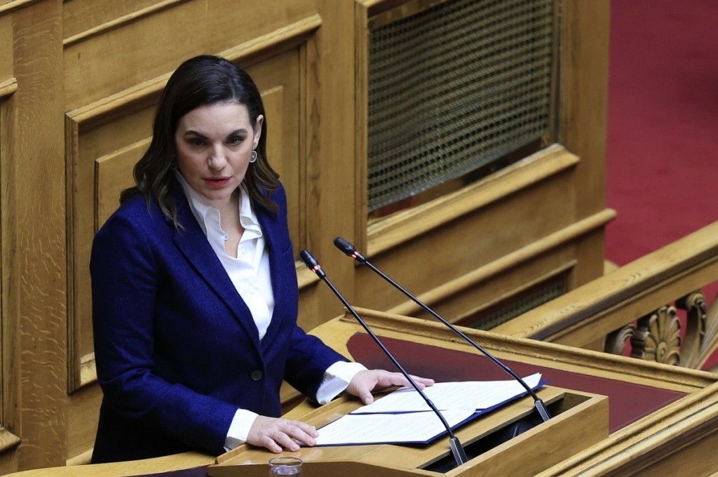 Όλγα Κεφαλογιάννη για Σαντορίνη: «Είναι ένας ασφαλής προορισμός – Υπάρχουν εναλλακτικοί τρόποι για να δέσουν τα κρουαζιερόπλοια»