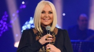 Ρούλα Κορομηλά: «Αυθεντικός, κορυφαίος, χαρισματικός» – Ο συγκινητικός αποχαιρετισμός στον Γιώργο Μαρίνο