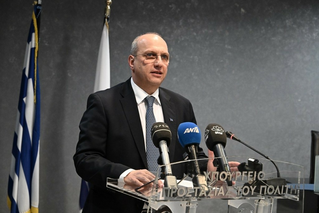 Η «παρακαταθήκη» Οικονόμου στον «σερίφη» Χρυσοχοΐδη