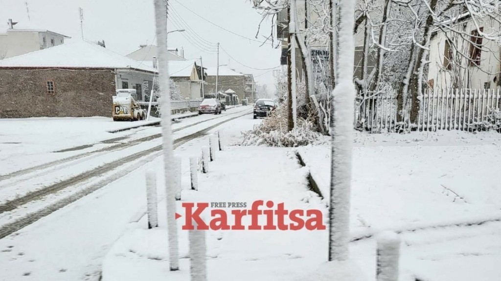Χιόνια παντού! Το «έστρωσε» για τα καλά στην Πτολεμαΐδα (pics&vid)