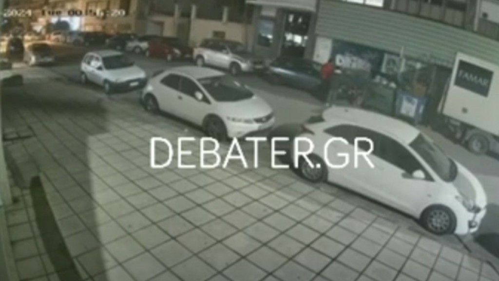 Θεσσαλονίκη: Βίντεο ντοκουμέντο με τους δράστες να πετούν τα πράγματα της Γεωργίας στα σκουπίδια