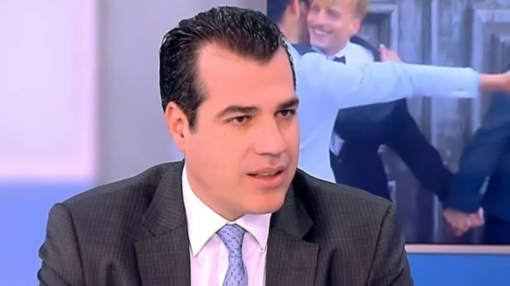 Πλεύρης: «Δεν θα ψηφίσω τον γάμο για τα ομόφυλα ζευγάρια» – Αντίθετος και ο Καραγκούνης