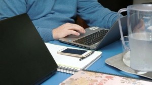Καύσωνας: Υπουργείο Εργασίας – Έκτακτα μέτρα για τους εργαζόμενους στον ιδιωτικό τομέα για την Τρίτη 22/7