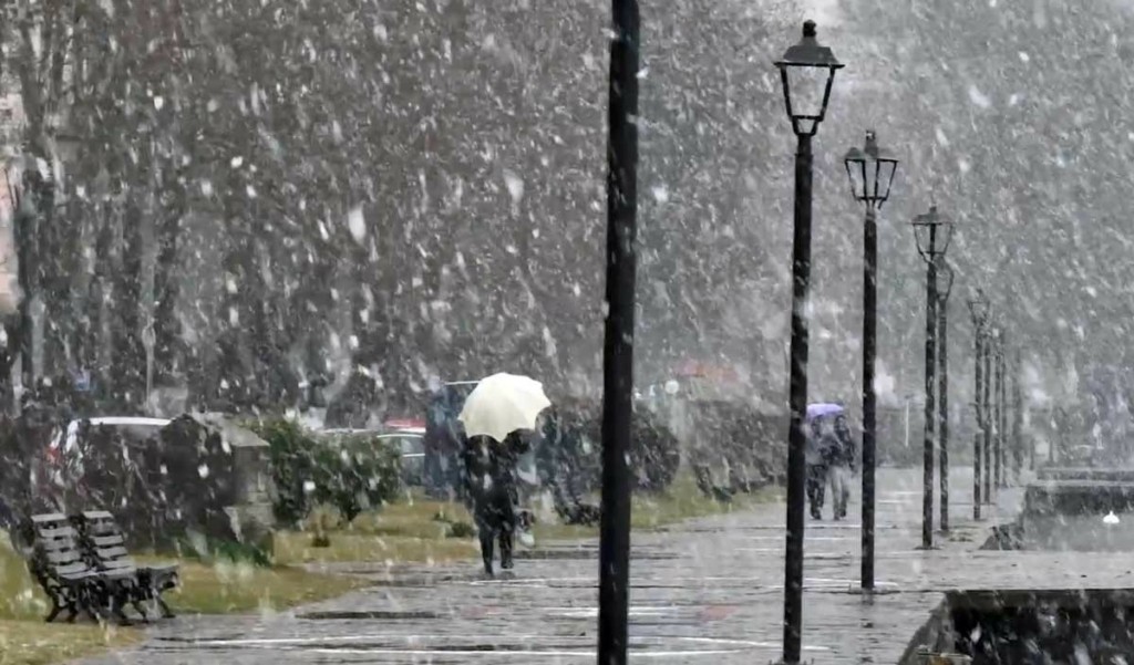 Ντύθηκε στα λευκά η Καστοριά – Μαγευτικές εικόνες από την περιοχή