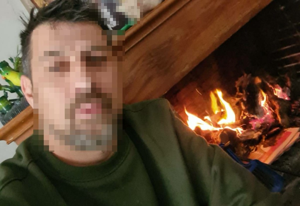 Συνελήφθη 43χρονος για ρατσιστικό κρεσέντο στα social media – Yποκινούσε βία κατά των ομοφυλόφιλων