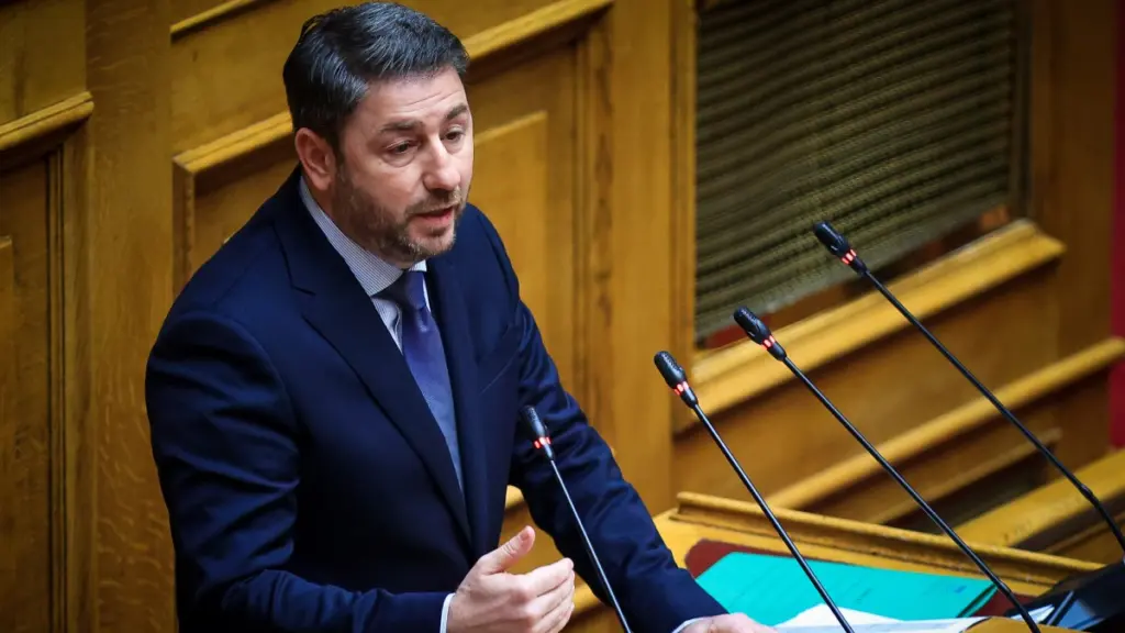 Ανδρουλάκης: «Δεν θα κλείσουμε τα μάτια σε καραμπινάτα σκάνδαλα»