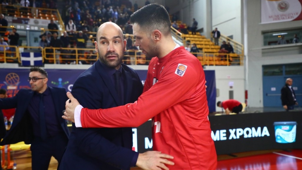 Final-8: Στον ημιτελικό ο Ολυμπιακός κερδίζοντας 87-68 το Περιστέρι του Σπανούλη