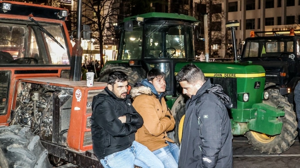 Στο Κάστρο Βοιωτίας θα διανυκτερεύσουν οι αγρότες πριν την “απόβαση” στην Αθήνα