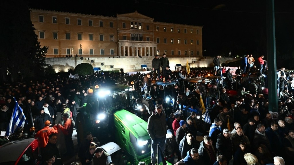 Λιποθύμησε αγρότης στο Σύνταγμα