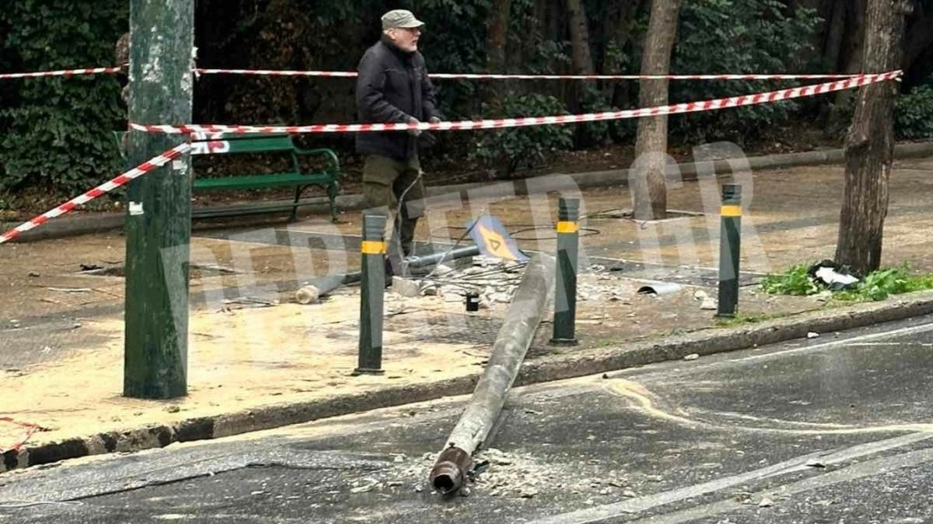 Παγκράτι: Διακοπή κυκλοφορίας λόγω πτώσης κολόνας
