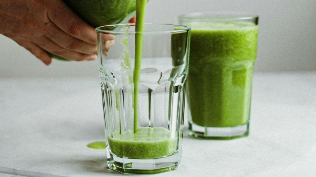 Υγιεινό smoothie με πράσινο τσάι και αβοκάντο