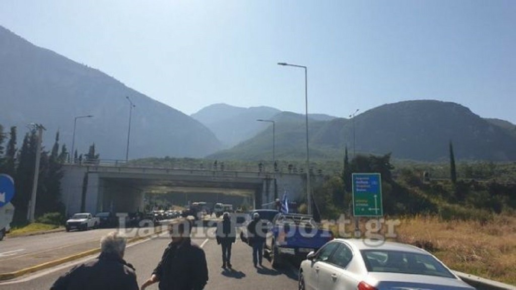 Άνοιξε η Εθνική Αθηνών-Θεσσαλονίκης: Ουρές χιλιομέτρων από εγκλωβισμένους οδηγούς
