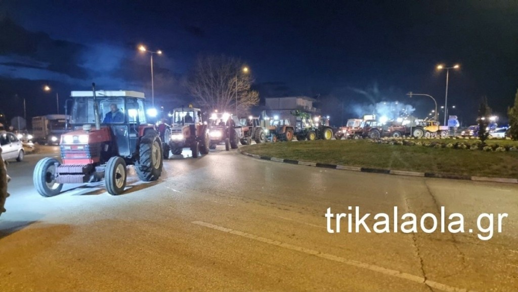 Πορεία μέχρι το κέντρο των Τρικάλων έκαναν τρακτέρ με αγρότες