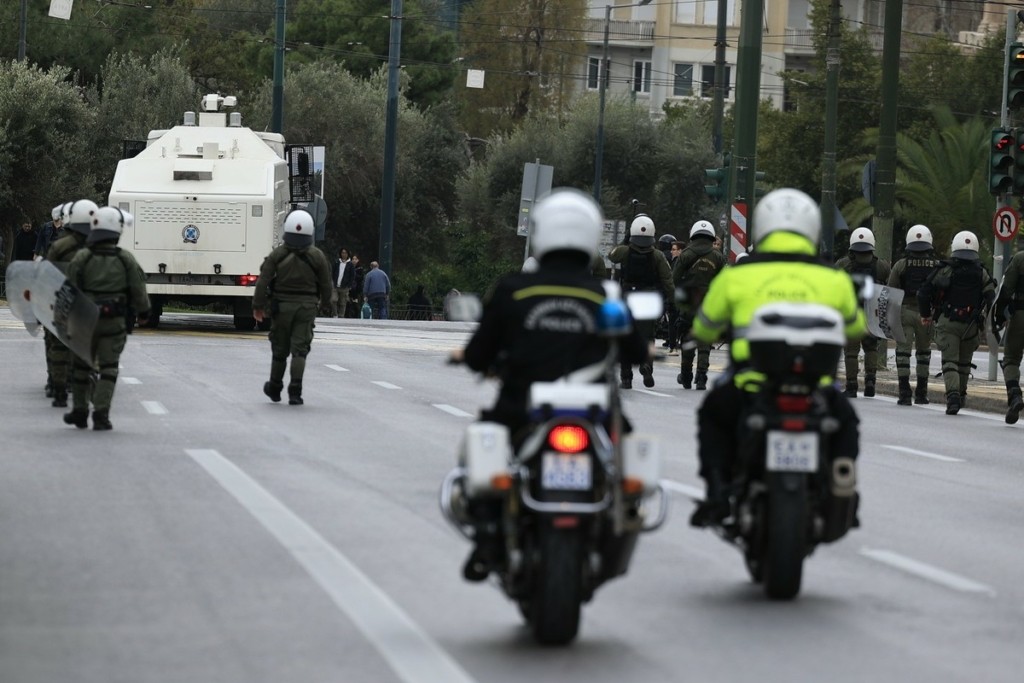 Συνελλήφθησαν τέσσερα άτομα στο κέντρο της Αθήνας -Πήγαιναν στην πορεία με μολότοφ