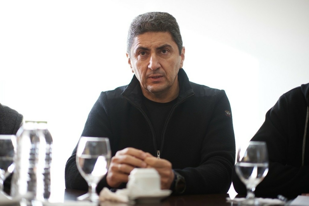 Λευτέρης Αυγενάκης: «Δεν είναι “μπρα ντε φερ” μεταξύ κυβέρνησης και αγροτών»
