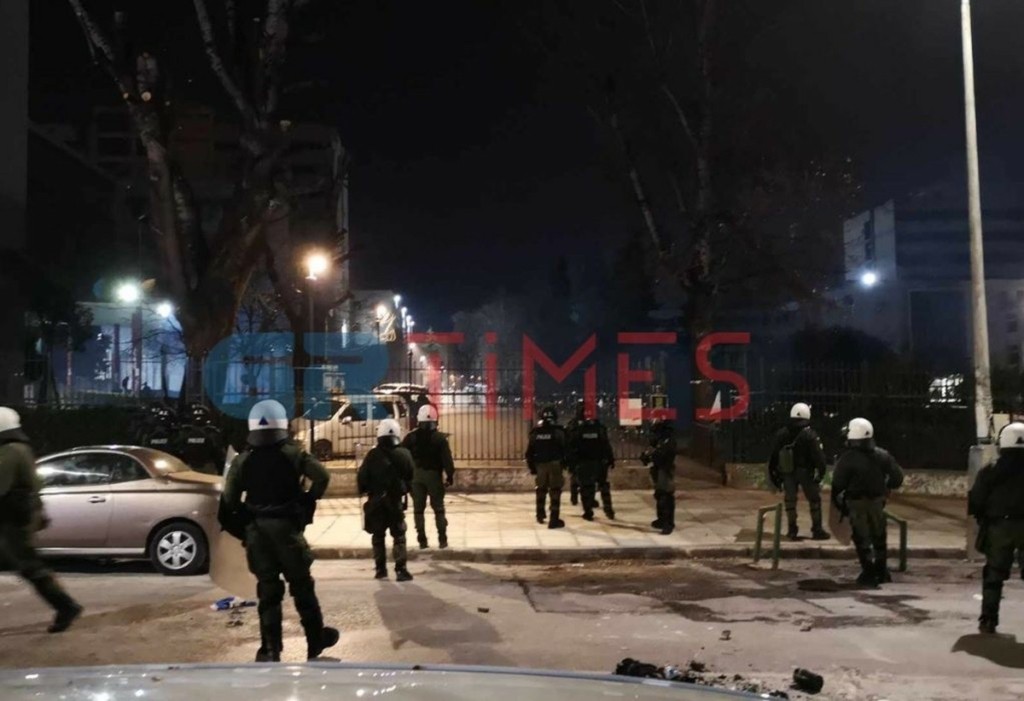 Θεσσαλονίκη: Επεισόδια στο ΑΠΘ μετά την πορεία των αντιεξουσιαστών