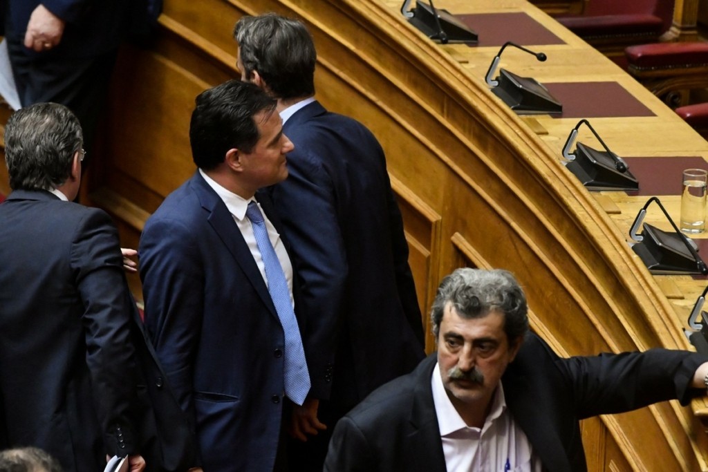 Ένταση στη δική για το ΚΕΕΛΠΝΟ: Πιάστηκαν στα χέρια ο δικηγόρος του Πολάκη και ο φρουρός του Γεωργιάδη