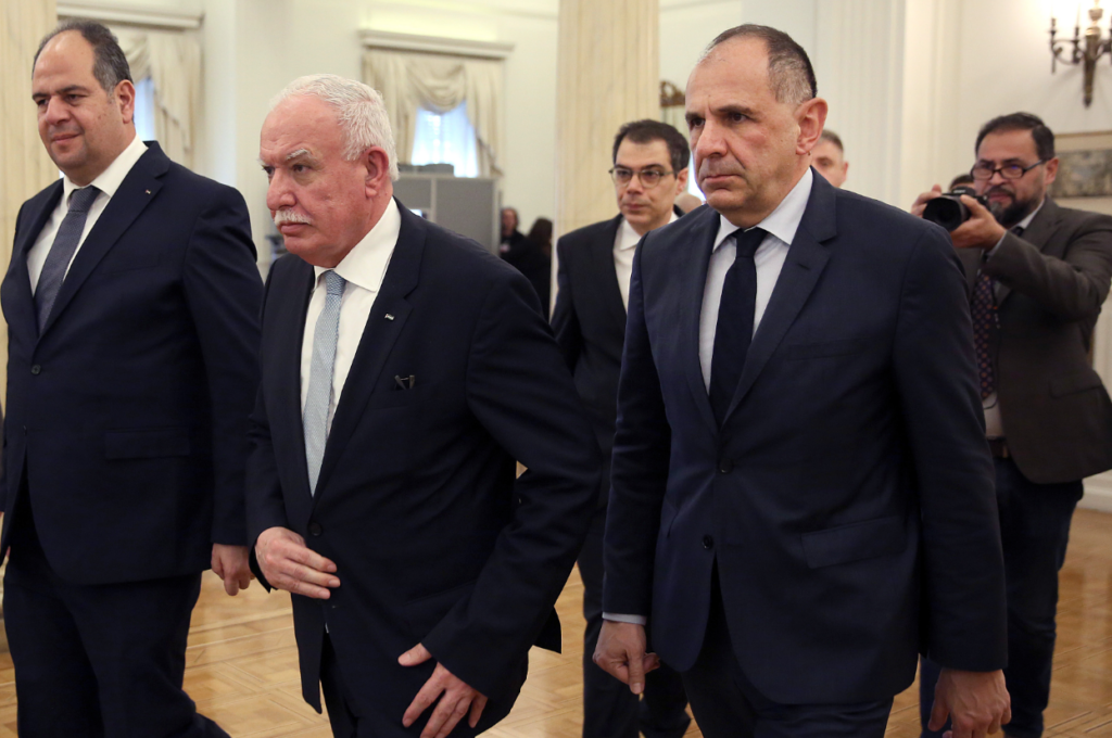 Γεραπετρίτης με Παλαιστίνιο ΥΠΕΞ: Καλούμε για άμεση διακοπή των εχθροπραξιών στη Γάζα