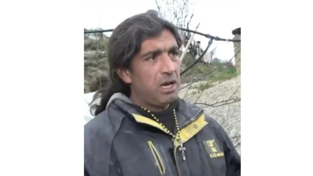 Κορινθία: “Δεν μου αρέσει που δεν πηγαίνουν σχολείο τα παιδιά”, λέει η αδερφή του πατέρα της οικογένειας παλαιοχριστιανών