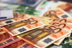 Συνταξιούχοι: Ποιοι θα λάβουν το επίδομα των 250 ευρώ – Πότε αναμένεται να καταβληθεί