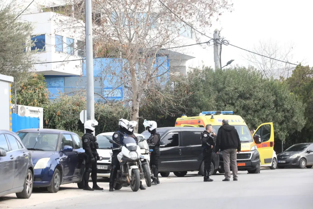 Γλυφάδα: Πυρετώδεις έρευνες για το μακελειό στη ναυτιλιακή -Κατέθεσε η Δέσποινα Καρνέση