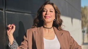 Κατερίνα Παπουτσάκη: «Δεν θέλω τα παιδιά μου να με βλέπουν να φιλιέμαι στην τηλεόραση» (Βίντεο)