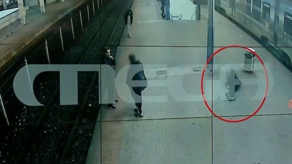 Τέμπη: Βίντεο ντοκουμέντο από περιστατικό με λαθρεπιβάτη στον Σταθμό της Λάρισας – Η χαμένη ευκαιρία να αποφευχθεί η τραγωδία