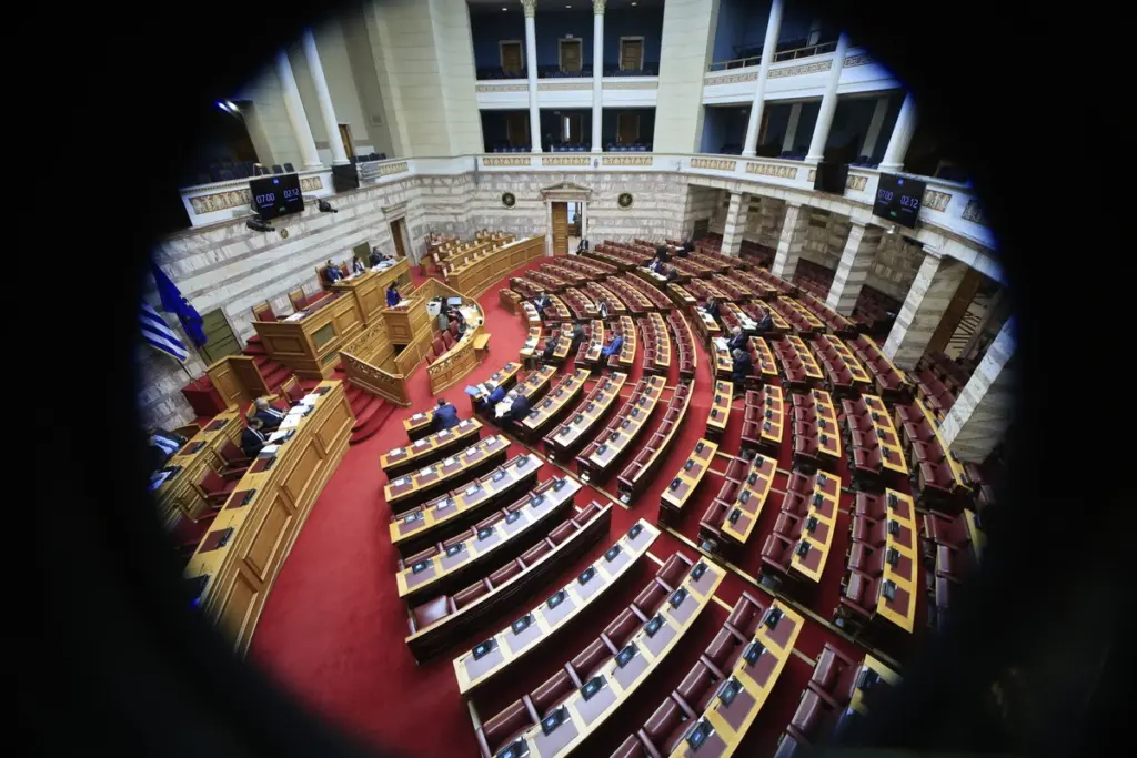 Βουλή: Ολοκληρώθηκε στην Επιτροπή η επεξεργασία του ν/σ για τον νέο ποινικό κώδικα