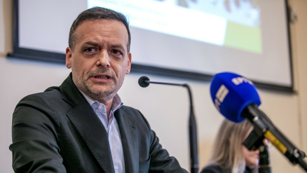 Δούκας: “Η στέγη είναι κοινωνικό αγαθό και όχι χρηματιστηριακό προϊόν”