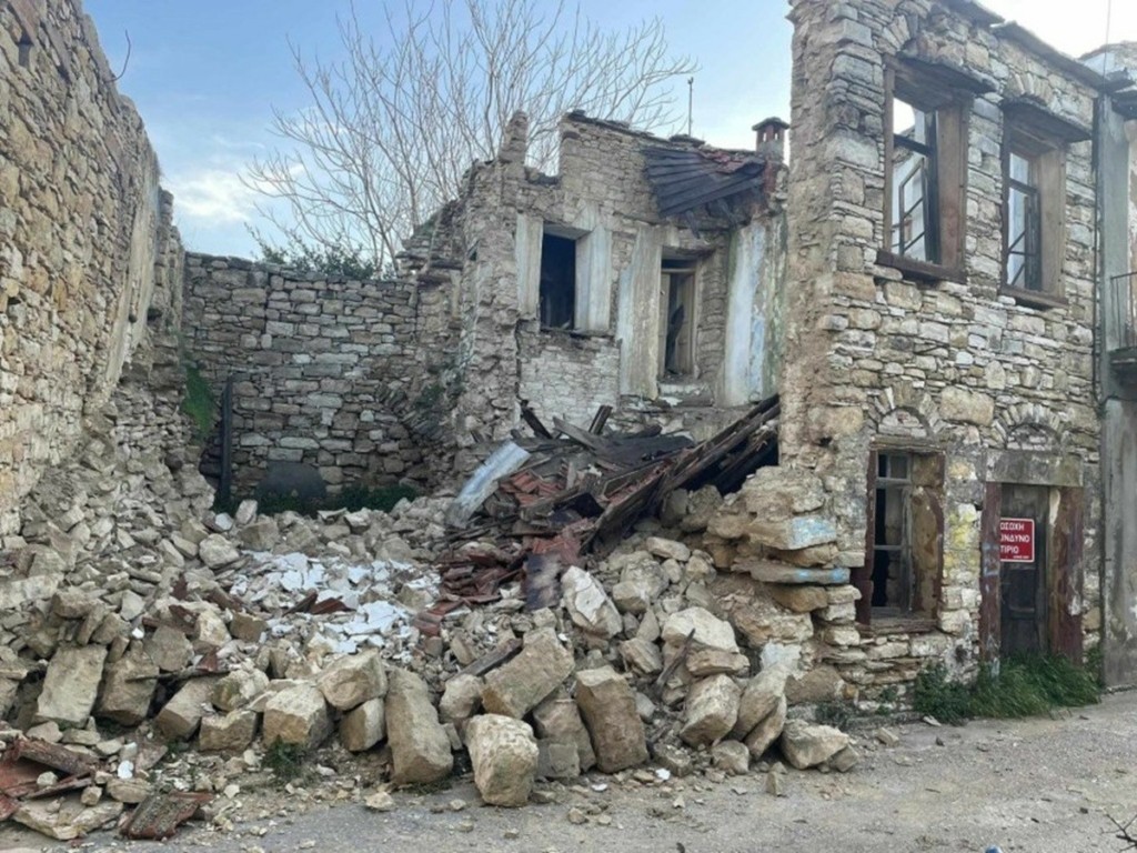 Χίος: Η κακοκαιρία έφερε καταστροφές σε Αγία Ερμιόνη και Μέγα Λιμνιώνα