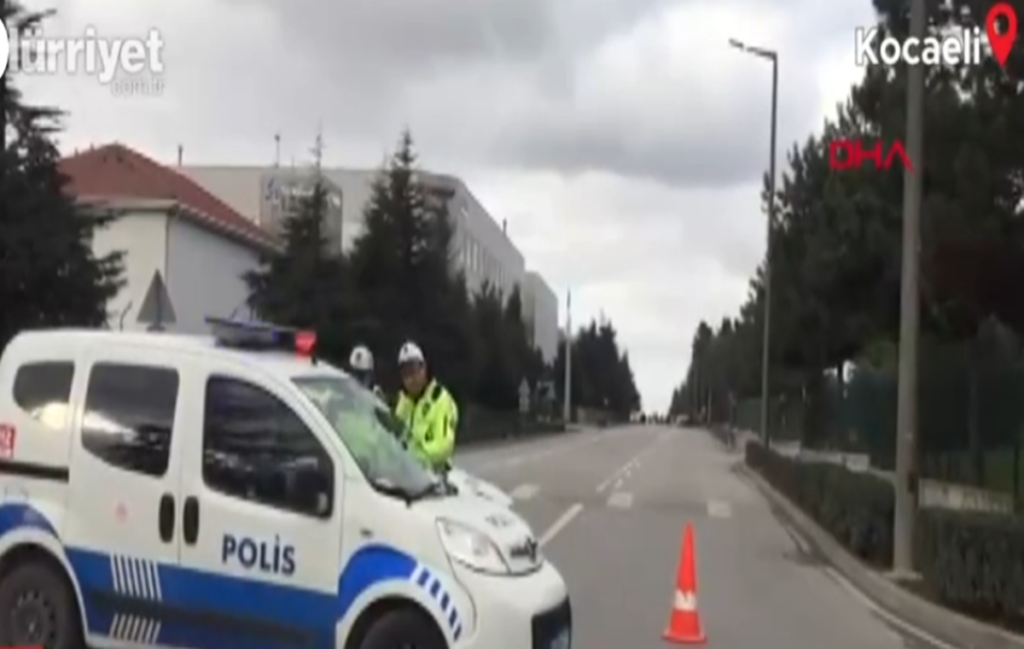 Τρόμος στην Τουρκία – Ένοπλος εισέβαλε σε εργοστάσιο – Κρατάει ομήρους