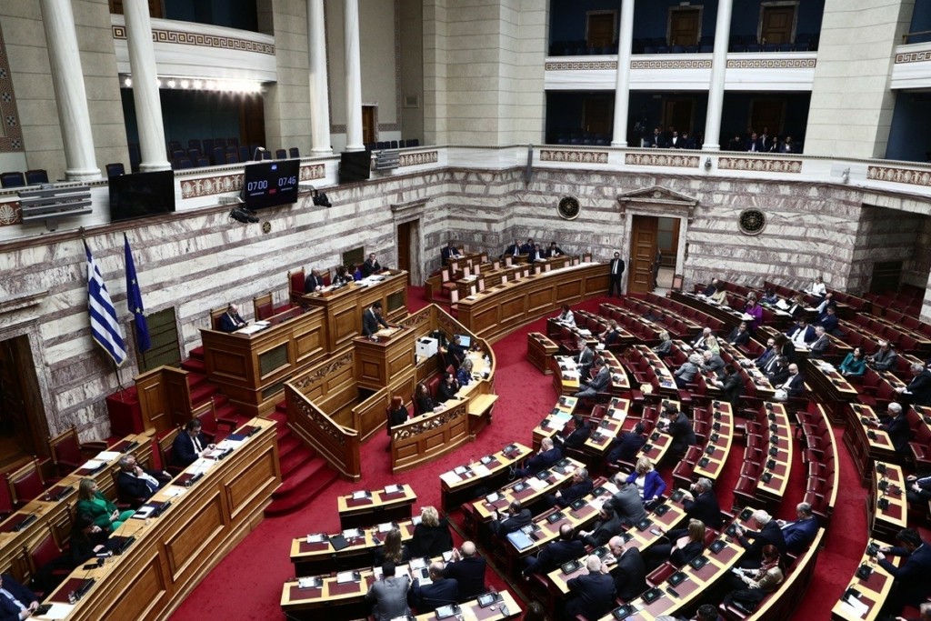 Υπερψηφίστηκε το νομοσχέδιο της κυβέρνησης για τα μη κρατικά πανεπιστήμια με 159 “ναι”