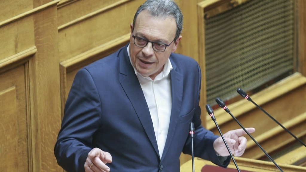 Φάμελλος: Πετάει το γάντι στα υπόλοιπα κόμματα της αντιπολίτευσης – “Δεν υπάρχει «δρόμος επιστροφής» για τον Μητσοτάκη”
