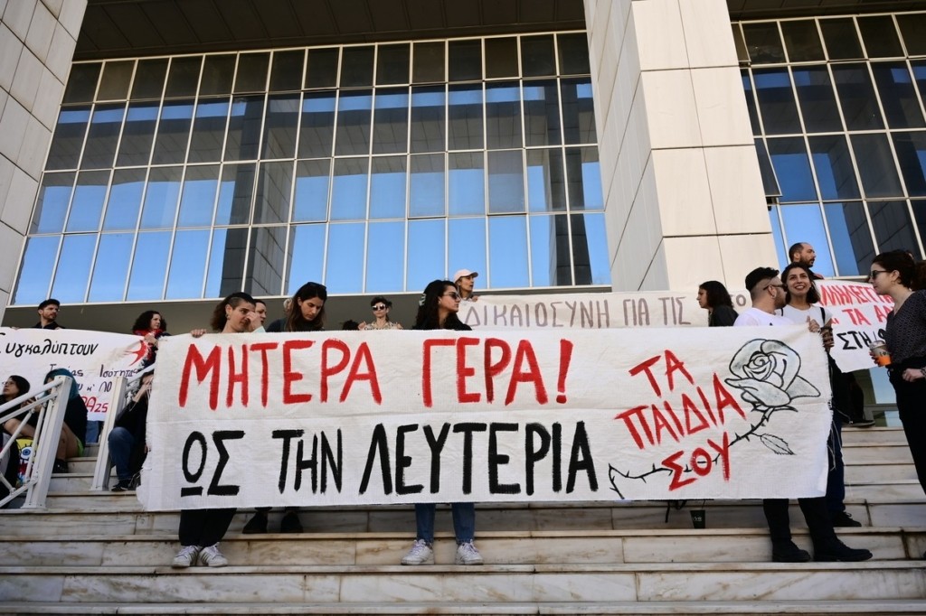 Κολωνός: Έφεση για την αθώωση της μητέρας της 12χρονης – Τι σημαίνει για τη δεύτερη δίκη