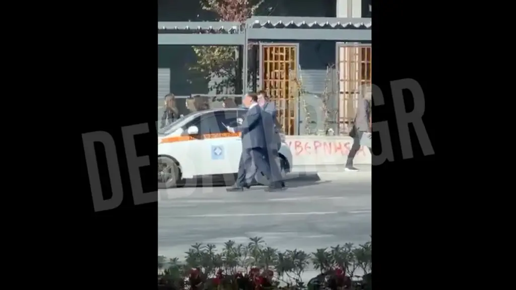 Πρωινό… τσίκνισμα για τον Άδωνι Γεωργιάδη (vids)