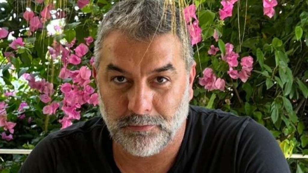 Το πρώτο μήνυμα του Βασίλη Μπισμπίκη μέσα από το νοσοκομείο μετά την περιπέτεια υγείας του