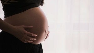 Ψυχικό: Συνελήφθη ο σύντροφος της 39χρονης εγκύου που την τραυμάτισε με πιρούνι στο μάτι – Κινδυνεύει να χάσει την όρασή της