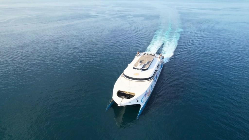 EuroChampion Jet – Το νέο εντυπωσιακό ταχύπλοο της SEAJETS κατέφτασε στο λιμάνι του Πειραιά!