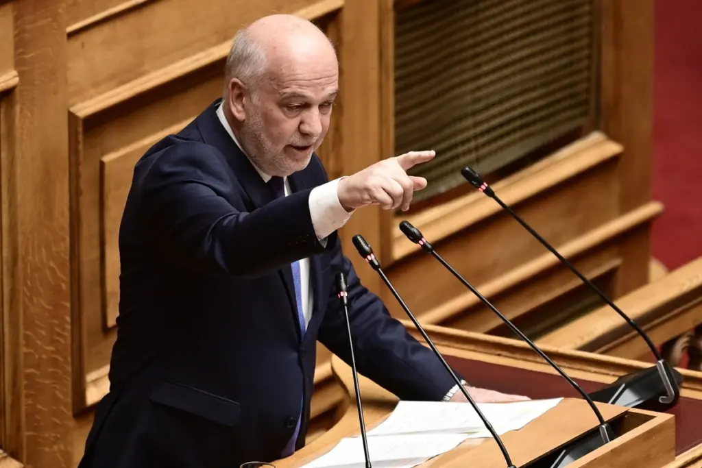 Φλωρίδης: “Επί δεκαετίες ζητούσε ο κόσμος ο πολιτικός να πηγαίνει στο φυσικό δικαστήριο”
