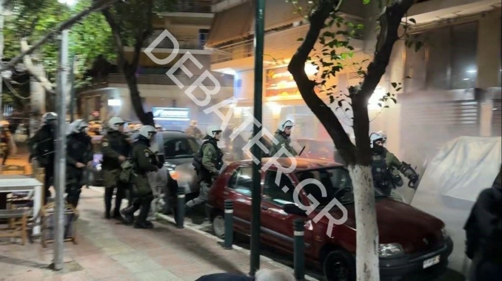 Κολωνός: «Ήθελαν να με κάψουν ζωντανό» λέει στο DEBATER ο ιδιοκτήτης ψησταριάς μετά τα επεισόδια στην πορεία