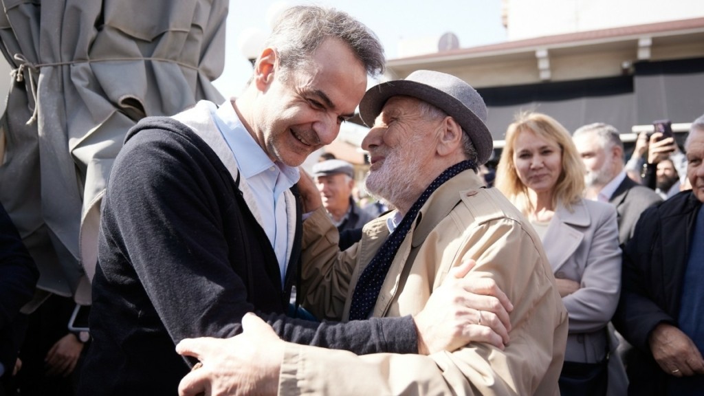 Μητσοτάκης στον Ασπρόπυργο: Το πρόβλημα της ακρίβειας είναι το νούμερο ένα ζήτημα, συνεχίζει τις παρεμβάσεις η κυβέρνηση