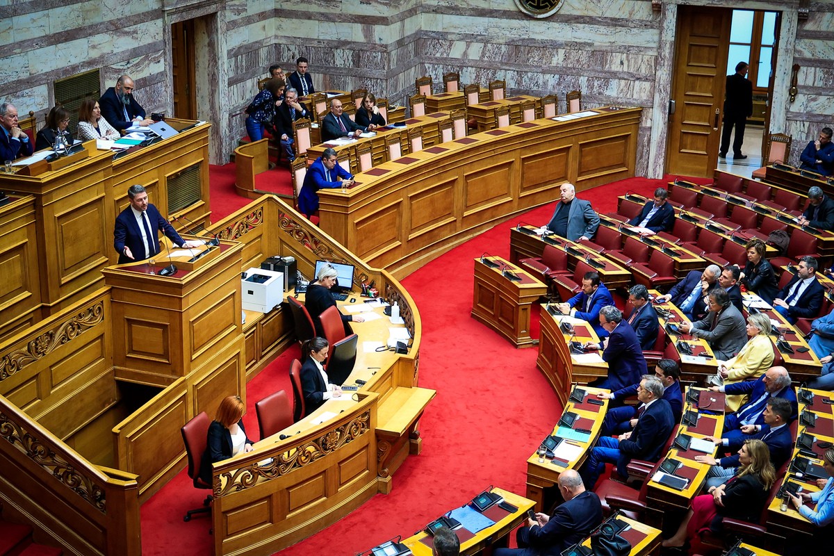 Βουλή πρόταση δυσπιστίας Ανδρουλάκης