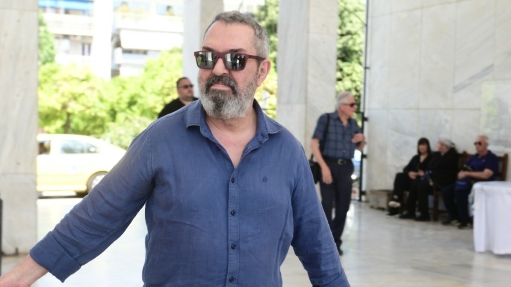 Στο νοσοκομείο ο Χρήστος Χατζηπαναγιώτης – Ακυρώθηκαν οι παραστάσεις που πρωταγωνιστεί