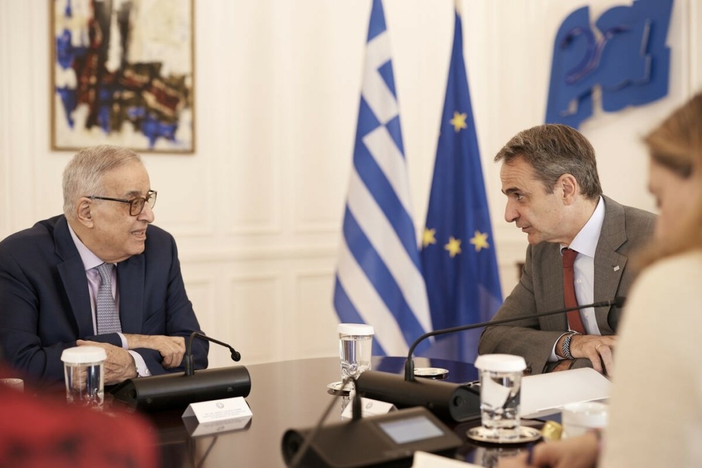 Συνάντηση Μητσοτάκη με τον ΥΠΕΞ του Λιβάνου στο Μαξίμου