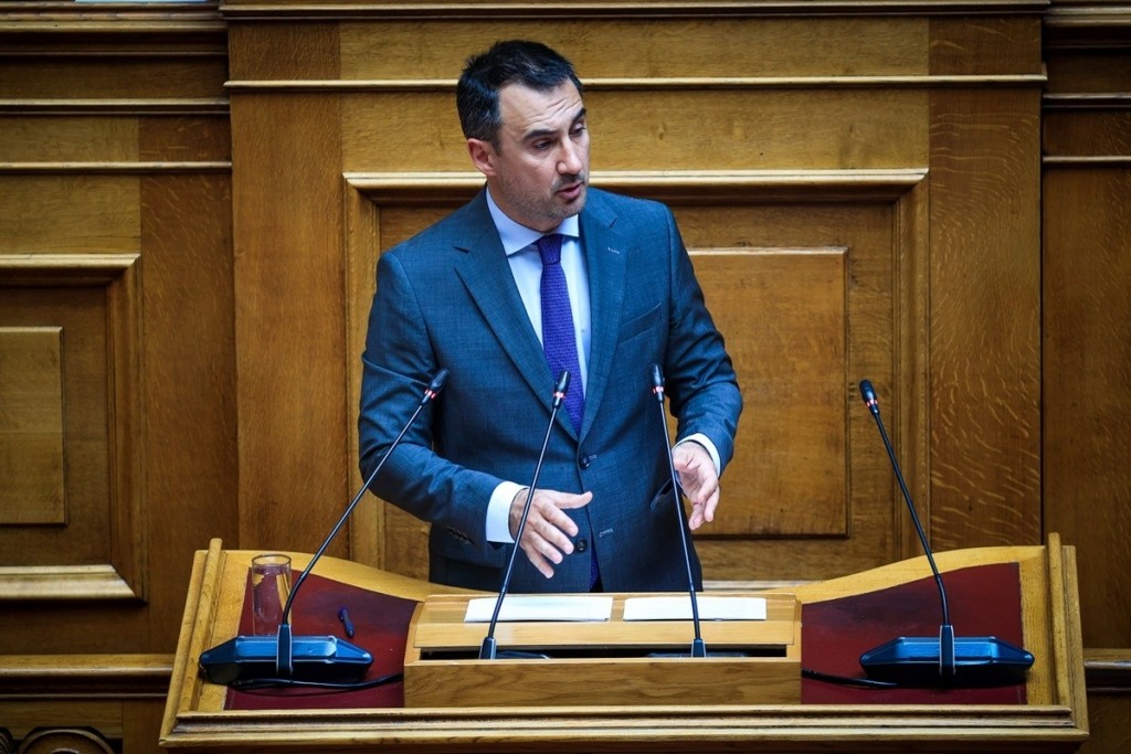 Πρόταση δυσπιστίας – Χαρίτσης: «Στο θράσος, την αλαζονεία, την αμετροέπεια του κ. Μητσοτάκη απάντησε η κοινωνία»