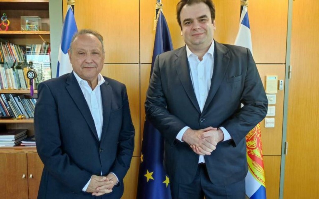 Στο δημαρχείο Θεσσαλονίκης ο Κυριάκος Πιερρακάκης