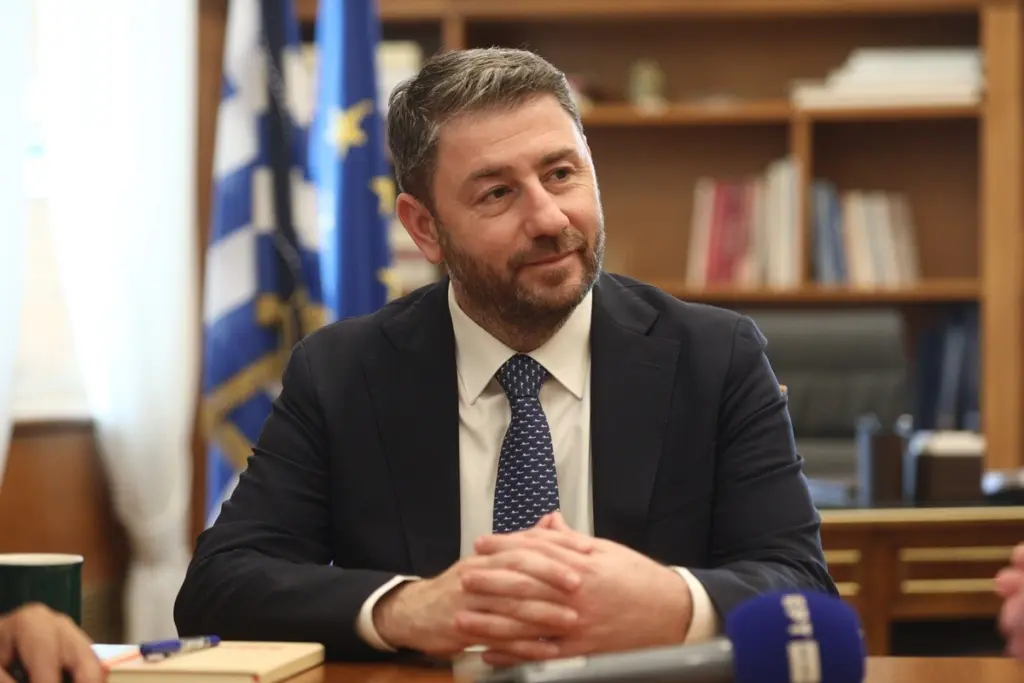 Ποια είναι τα προνόμια για ΠΑΣΟΚ και Νίκο Ανδρουλάκη μετά την αναγόρευσή του σε αξιωματική αντιπολίτευση
