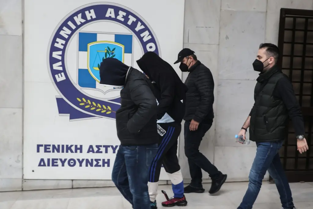 Δολοφονία Λυγγερίδη: Ισόβια και κάθειρξη 19 ετών στον 19χρονο που πέταξε τη ναυτική φωτοβολίδα