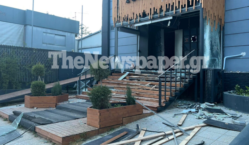 Βόλος: Ισχυρή έκρηξη τα μεσάνυχτα έξω από κέντρο διασκέδασης (pics)