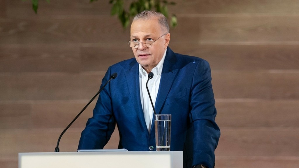 Ο Ευάγγελος Μυτιληναίος προειδοποιεί για το κόστος παραγωγής στην ΕΕ